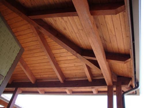 Wooden roof structure