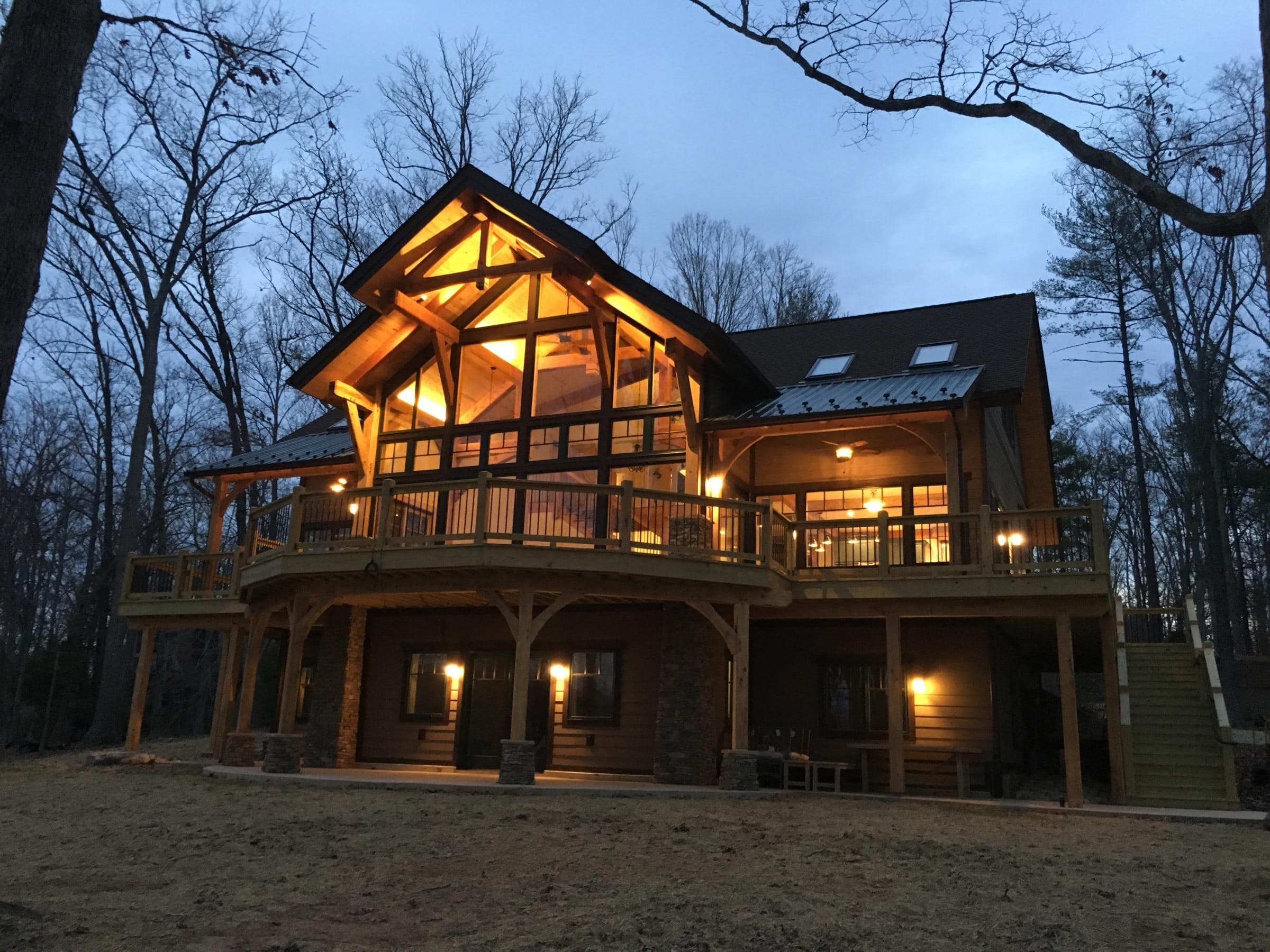 New custom log home construction exterior shot