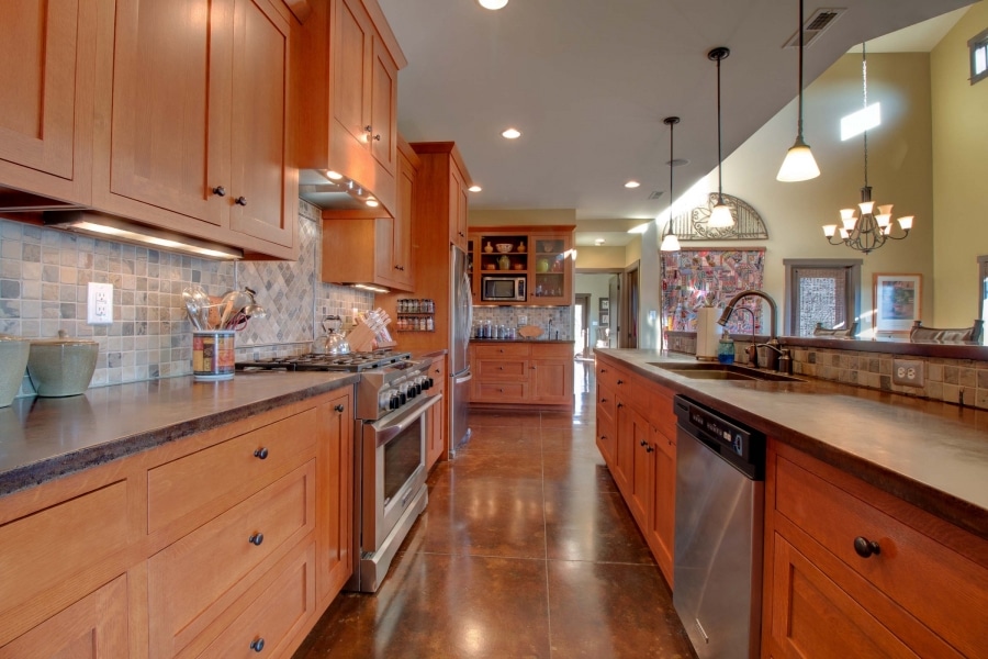 white oak kitchen cabinetry in custom mountain home near Smith Mountain Lake, VA